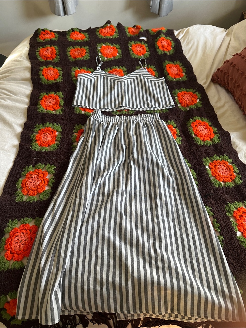 Haute Monde Striped Maxi Dress in Black & White Size Medium